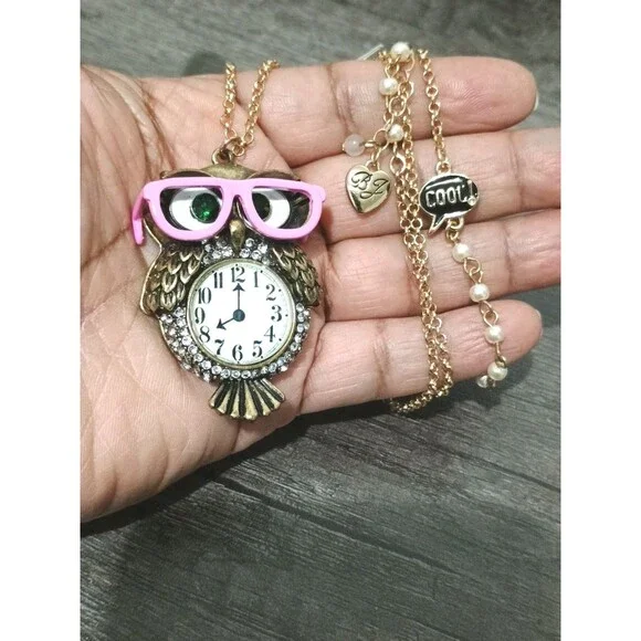 Betsey Johnson Back To Cool Owl Pink Glasses Faux Clock Pendant Necklace New - Picture 2 of 8